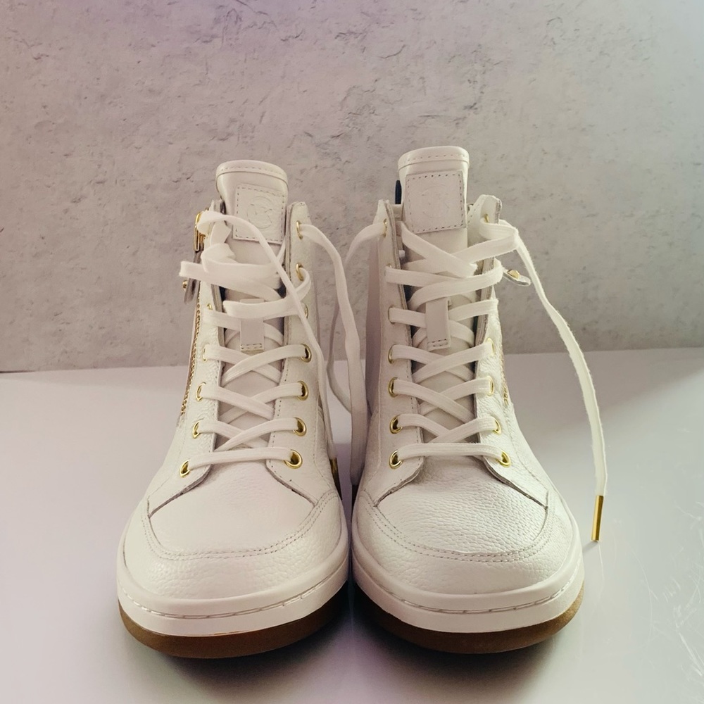 MICHAEL MICHAEL KORS
Shea Logo and Leather High Top Sneaker